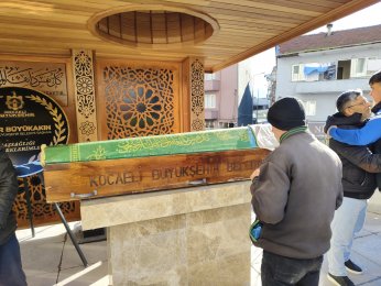 Karanlık Abi Son Yolculuğuna Uğurlandı 