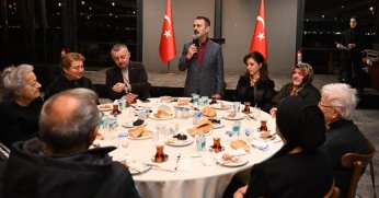 Aktaş Çifti ve Büyükakın Çifti, Huzurevi Sakinleriyle İftarda Buluştu 