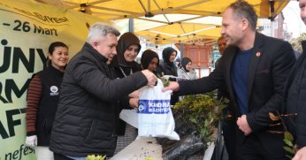 600 Fidan Ücretsiz Dağıtıldı 