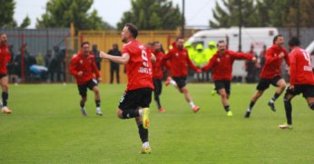 3. Lige Kaldı 1 Adım. Gölcükspor Finalde