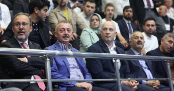 Şampiyonlar Gebze’de kulaç atıyor!