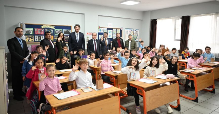 Kartepe'de coşkulu karne töreni 
