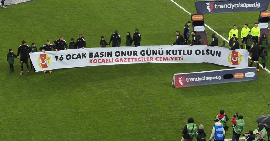 Kocaelispor'dan Basın Camiasına Anlamlı Jest 