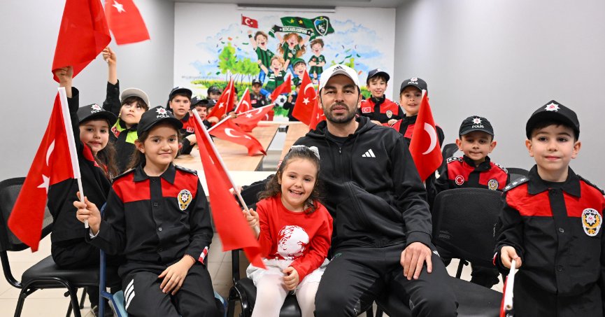 Selçuk İnan'dan Anlamlı Ziyaret 