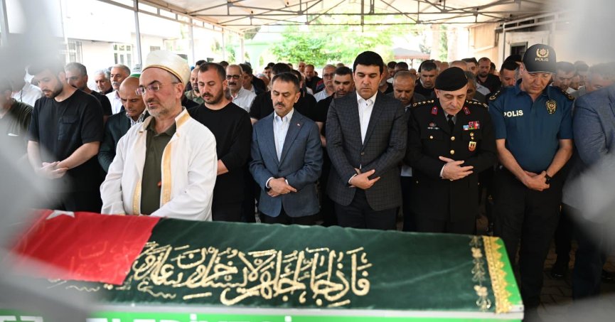 Vali Aktaş, Şehit Annesi Cenaze Namazına Katıldı