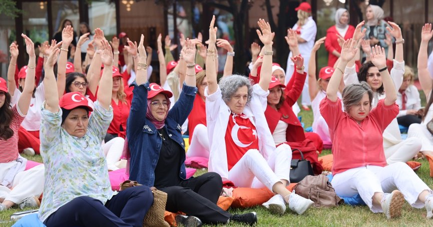 Telefonlar Susturuldu, Kadınlar Nefes Aldı!