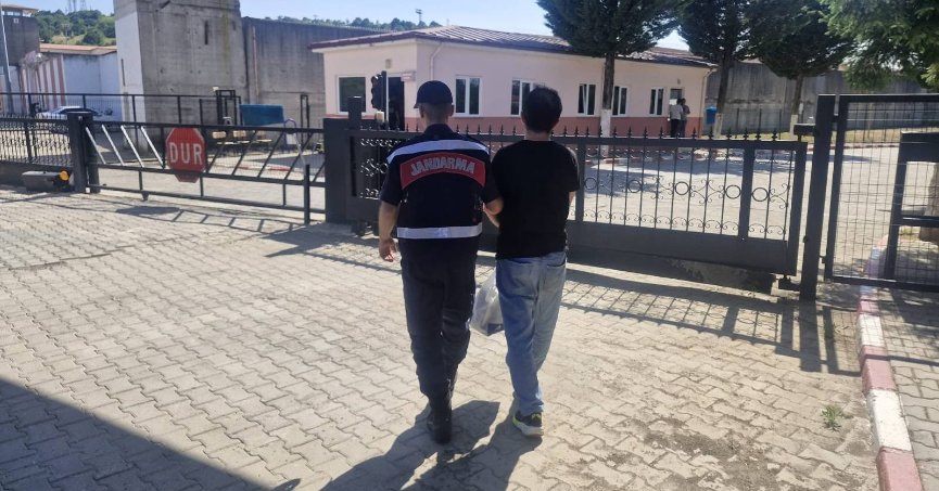 13,5 Yıl Hapisle Aranıyordu!