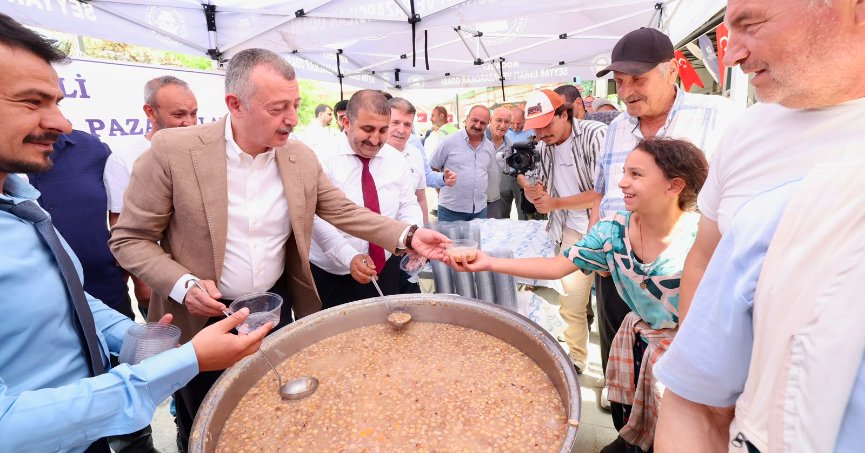 Perşembe Pazarı'nda Kardeşlik Sofrası!