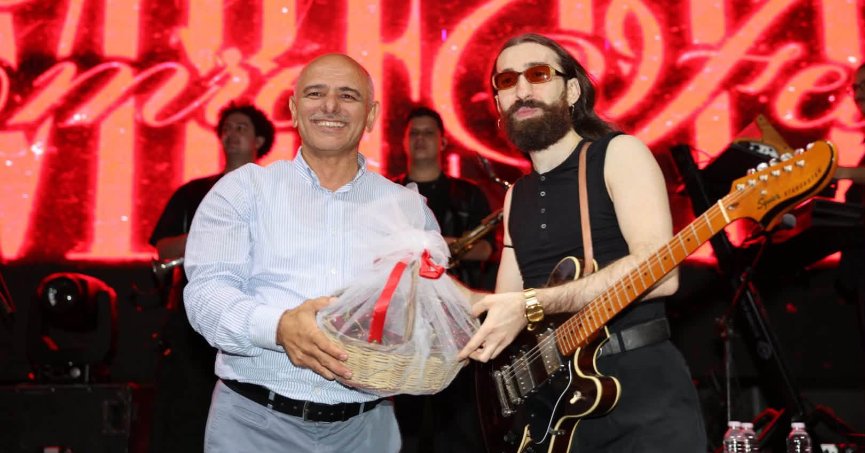Altın Kiraz'da Emre Fel Rüzgârı Esti! 