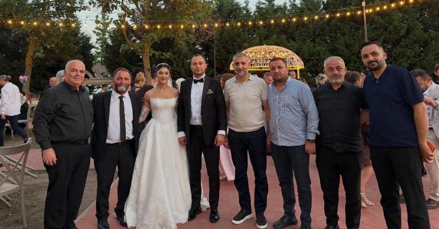Protokol ve Spor Camiasını Buluşturan Düğün!