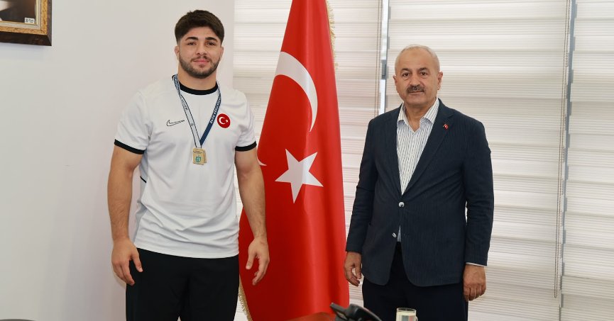 Gebze’nin Gururu Alperen Tokgöz’den Büyük Başarı!