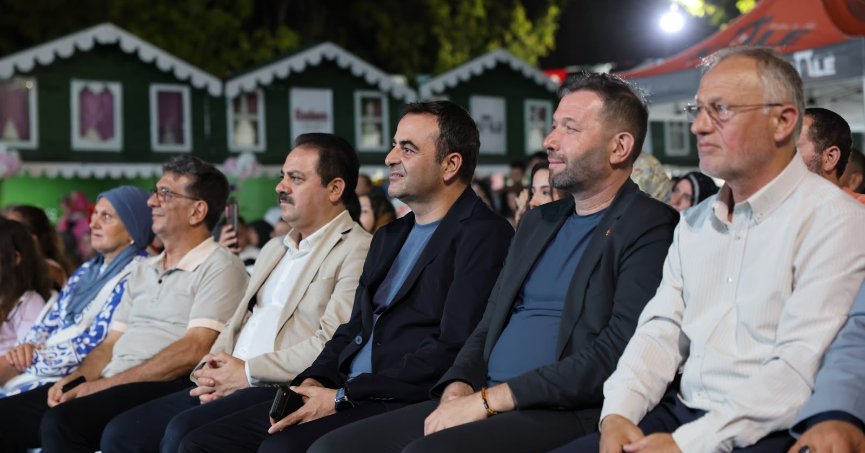 Başiskele Sahili’nde Kadın Emeği Rüzgârı!