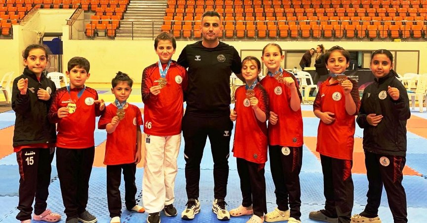 Darıca'da Körfez'li karateci rüzgarı 