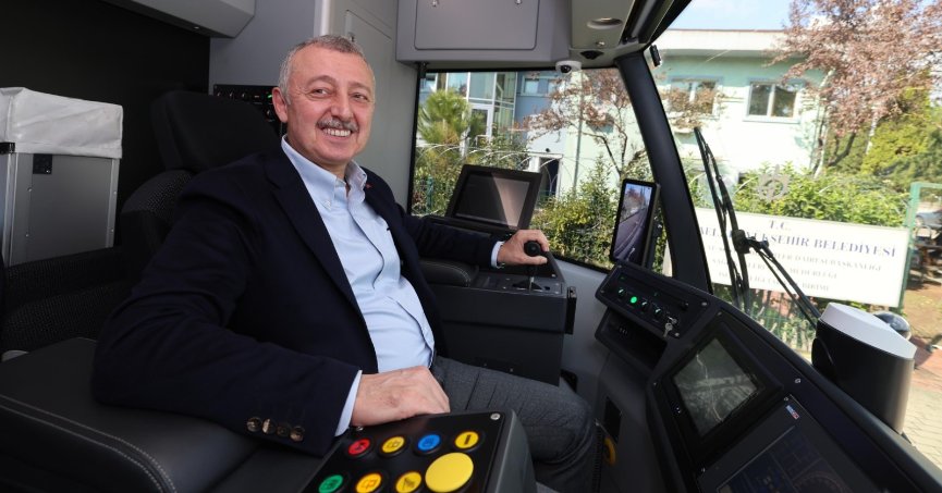 Kartepe tramvayına ilk kepçe vuruldu
