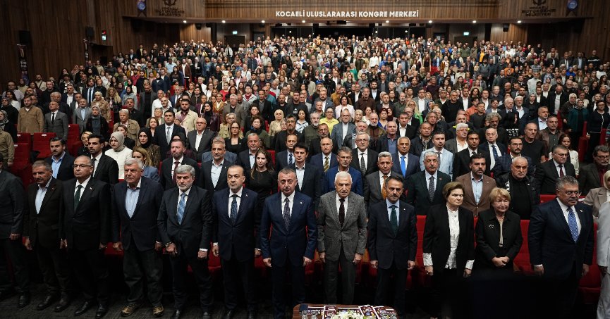 Protokolden Kitap Fuarı’na övgü