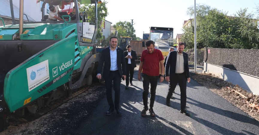 Başkan Özlü Asfalt Çalışmalarını İnceledi 