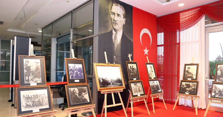 Koto'da Cumhuriyet Sergisi Ziyarete Açıldı!