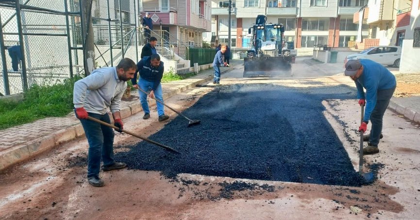 Körfez'de Yol Çalışmaları Aralıksız Sürüyor 