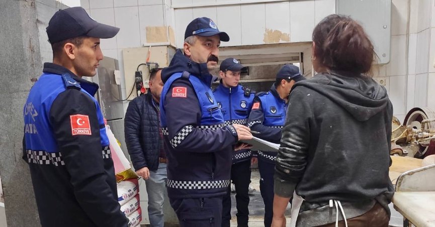 Körfez Zabıtası Denetimlerde Göz Açtırmıyor 