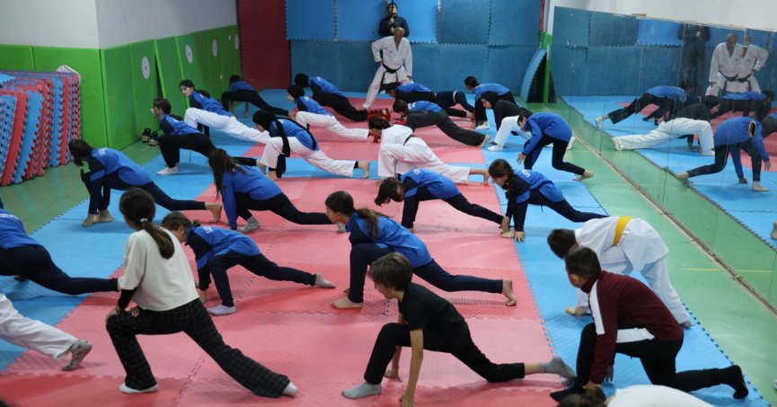 Geleceğin Sporcuları Kartepe'de Yetişiyor 