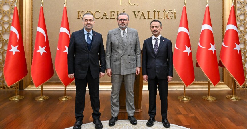 Eski Bakan Ünal,Vali Aktaş'ı Ziyaret Etti 
