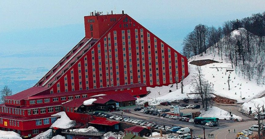 The Green Park Kartepe Resort Otel'in ruhsatı iptal edildi.