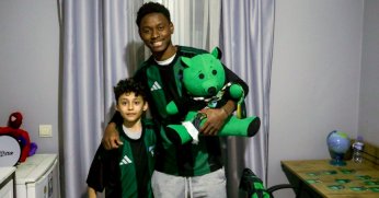 Kocaelispor'dan Minik Taraftarlara Unutulmaz Sürpriz 