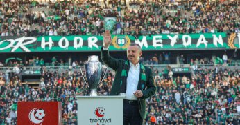 Büyükakın Kocaelispor'u kutladı 