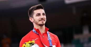 Eray Şamdan Riyad'ta altın madalya kazandı 