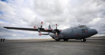 MSB: C-130 uçaklarını durdurdu...