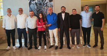 Milli Karateciye Alaaddin Sarı'dan Anlamlı Ödül 