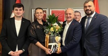 CHP Kartepe;il başkanı Erdem Arcan'ı tebrik ziyaretinde bulundu 