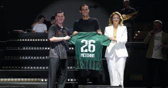 Metehan’dan Poizi’ye “Zafer” hediyesi!
