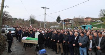 Vali Aktaş vefat eden muhtar Mehmet Yavaş'ın cenazesine katıldı 