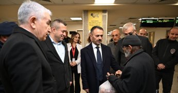 Vali Aktaş'tan yılbaşı ziyaretleri