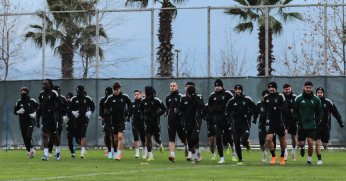 Kocaelispor'da Antalya Kamp Kadrosu Açıklandı 