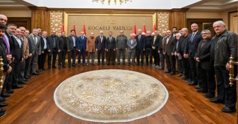 Eğitim Gönüllüleri Vali Aktaş'ı ziyaret etti 