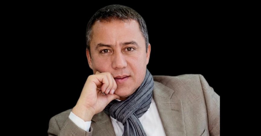 Mustafa Kocaman Bunu Hep Yapıyor...