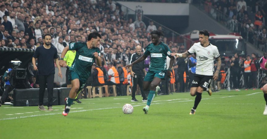 Kocaelispor Beşiktaş'a Direndi Ama Puanı Alamadı! 