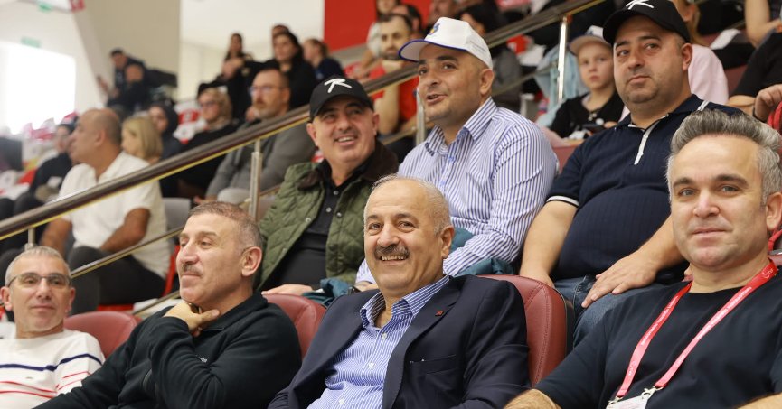 Gebze’nin Efeleri Durmuyor! İkide İki Yaptı